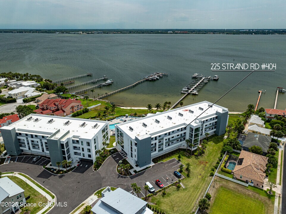 225 Strand Dr in Melbourne Beach, FL - Building Photo