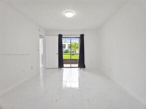 1151 N Liberty Ave in Homestead, FL - Building Photo - Building Photo