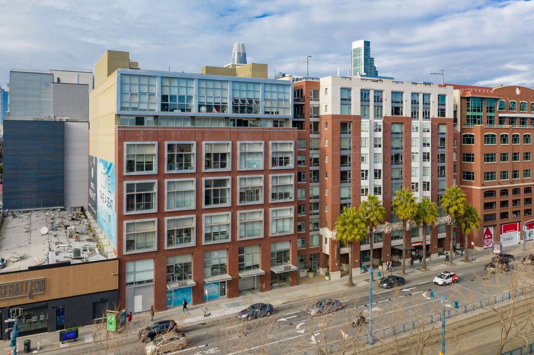 188-190 King St in San Francisco, CA - Foto de edificio