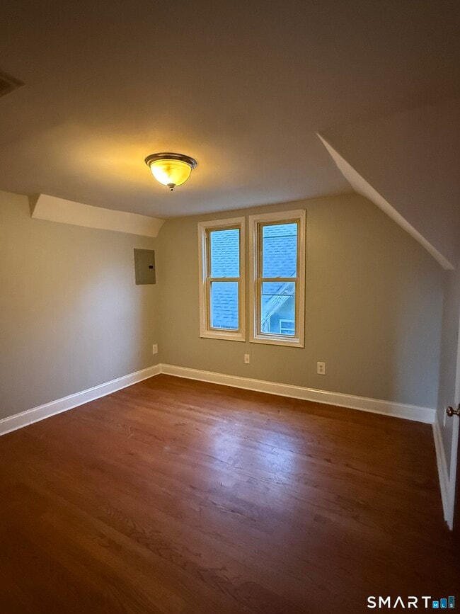 property at 21 N Walnut St