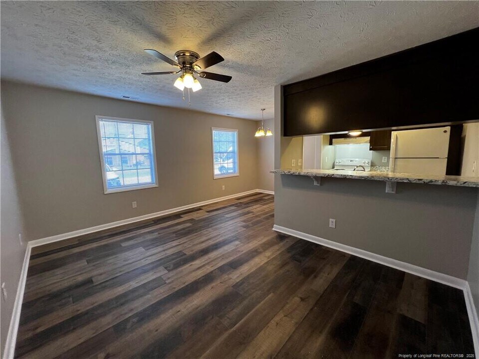 1433 Ireland Dr in Fayetteville, NC - Building Photo