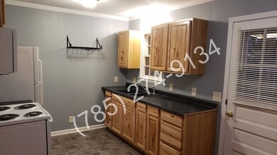 524 Montrose St in Salina, KS - Building Photo - Building Photo