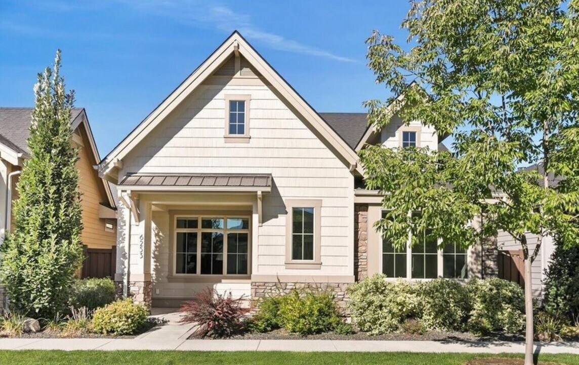 6253 N Winward Ln in Meridian, ID - Building Photo