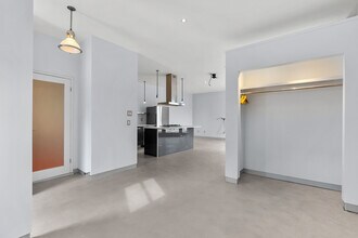 301 Euclid Ave in Toronto, ON - Building Photo - Building Photo