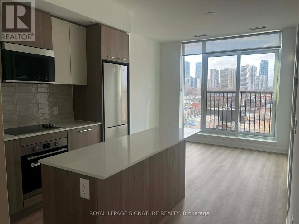 30 Dreamers Wy in Toronto, ON - Building Photo