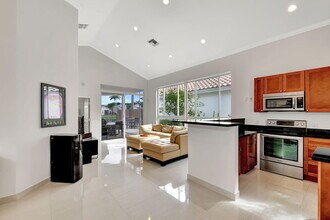 2469 NW 66th Dr in Boca Raton, FL - Building Photo - Building Photo