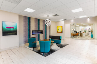 Rivergate Apartments in Minneapolis, MN - Building Photo - Lobby