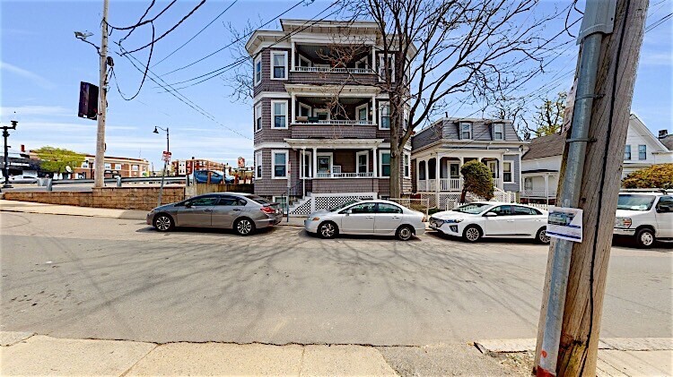 6 Hinckley St in Somerville, MA - Building Photo
