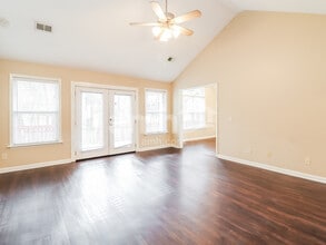 44 Westminister Pl in Beaufort, SC - Foto de edificio - Building Photo