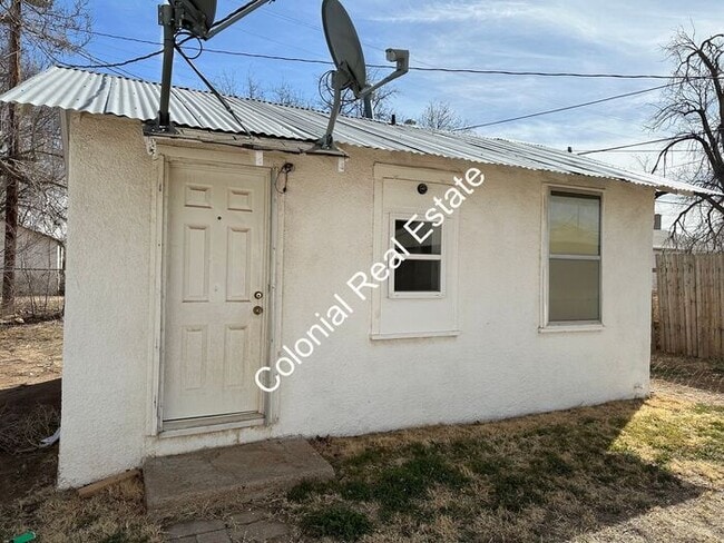 property at 519 1/2 Gidding St