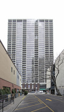 Americana Towers in Chicago, IL - Building Photo - Building Photo