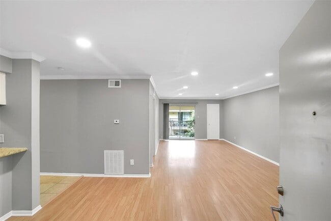 property at 3131 Cummins St