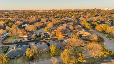 2321 Castle Rock Rd in Carrollton, TX - Building Photo - Building Photo