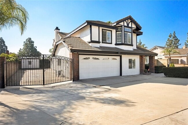 1232 Meadow Ct in Upland, CA - Foto de edificio - Building Photo