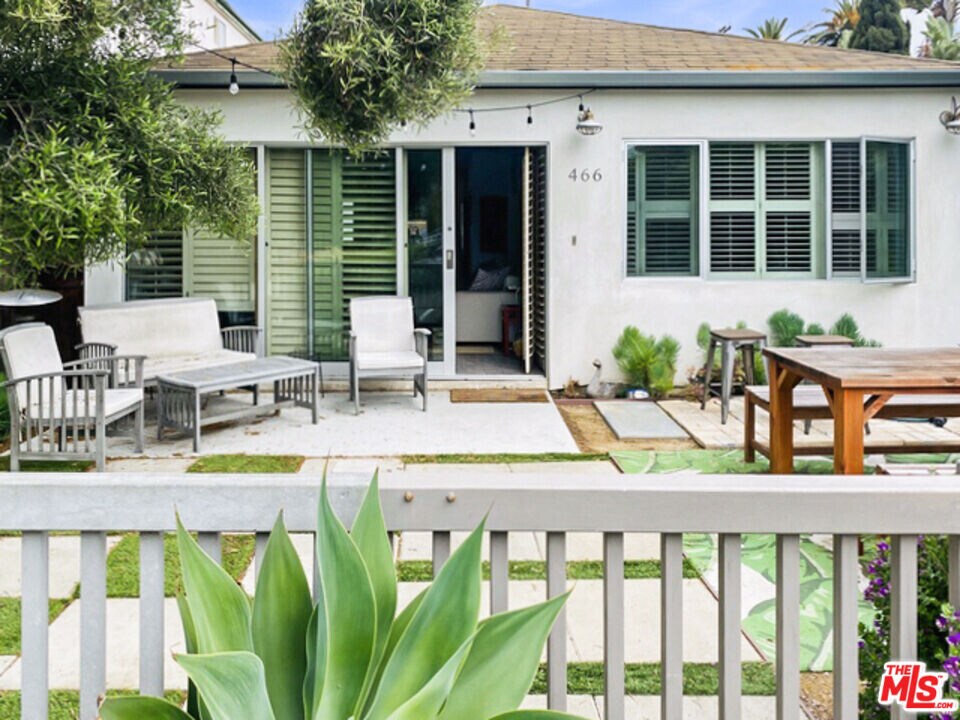 464 Sherman Canal in Los Angeles, CA - Building Photo