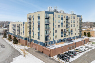 The Summit on 7 in Hopkins, MN - Building Photo - Building Photo