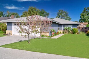 8311 Raintree Ave in Riverside, CA - Building Photo