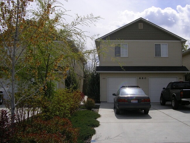 property at 880 N Whitewater Park Blvd