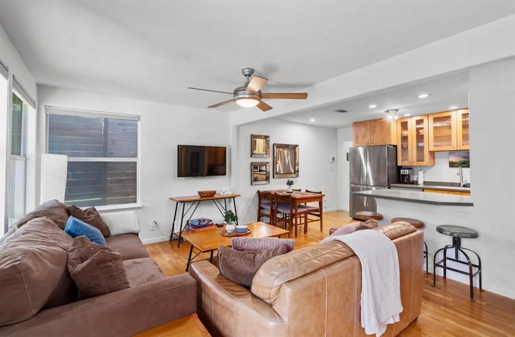 2102 Peach Tree St in Austin, TX - Building Photo
