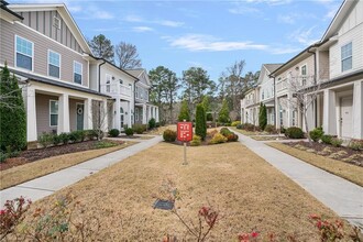 891 Proctor Oaks St in Atlanta, GA - Building Photo - Building Photo