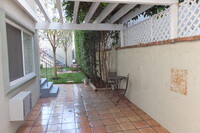 15032 Moorpark St, Unit 9 in Sherman Oaks, CA - Building Photo - Building Photo