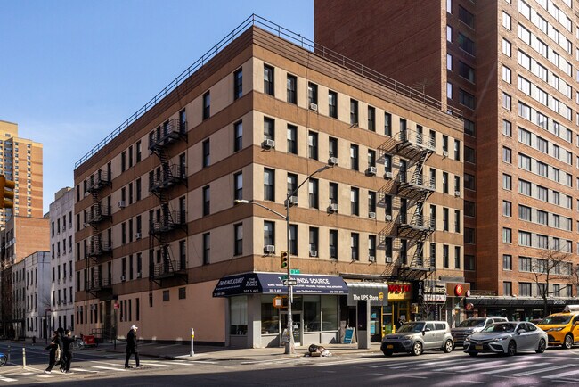 200 East 26th Street in New York, NY - Building Photo - Primary Photo