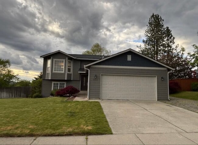property at 2625 N Nugget Ln