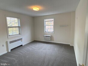 4378 N Pershing Dr in Arlington, VA - Building Photo - Building Photo