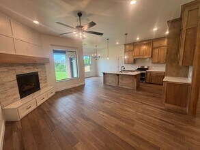 1900 Inglenook Dr in Norman, OK - Building Photo - Building Photo