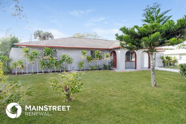 1024 Porpoise Dr in Rockledge, FL - Building Photo - Building Photo