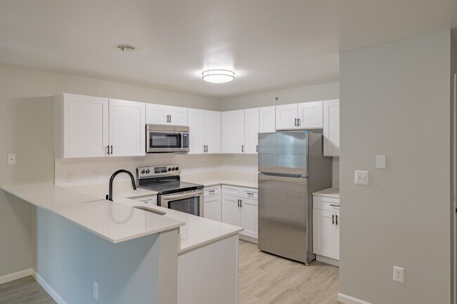 Rivers Edge Apartments in Waukesha, WI - Foto de edificio - Interior Photo