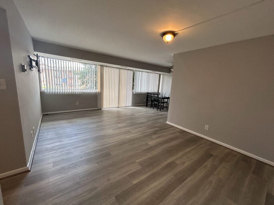 431 N Armistead St, Unit 211 in Alexandria, VA - Building Photo