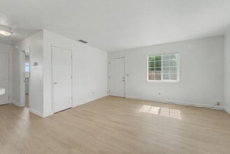 5177 Elizabeth Ave in Olivehurst, CA - Building Photo - Building Photo