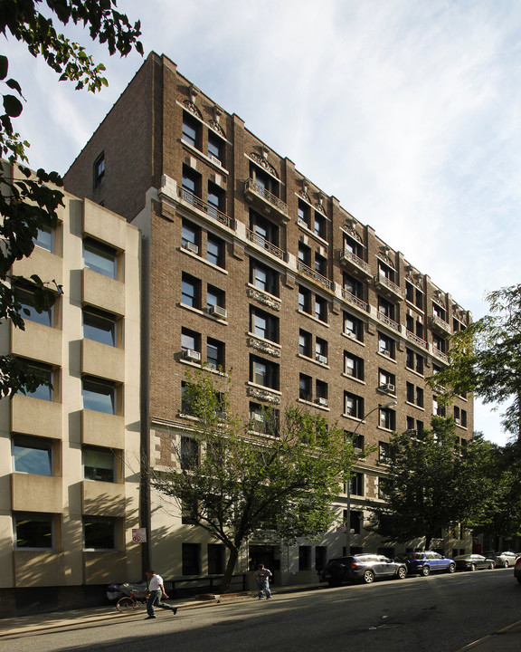 Heathcote Hall in New York, NY - Foto de edificio