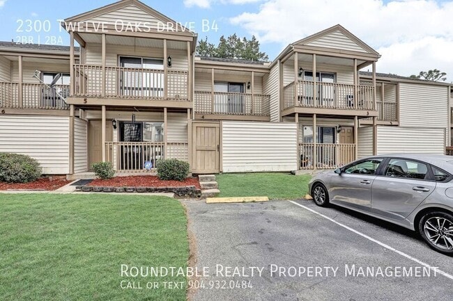 2300 Twelve Oaks Dr in Orange Park, FL - Building Photo - Building Photo