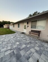 1082 SW Bellevue Ave in Port St. Lucie, FL - Building Photo - Building Photo