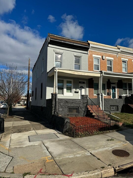 1810 Presstman St in Baltimore, MD - Building Photo