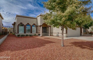 11265 Acoma St in El Paso, TX - Building Photo