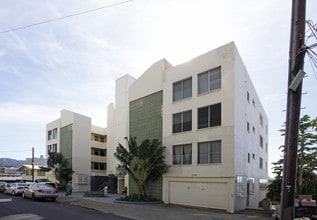 1559 Thurston Ave in Honolulu, HI - Building Photo - Building Photo