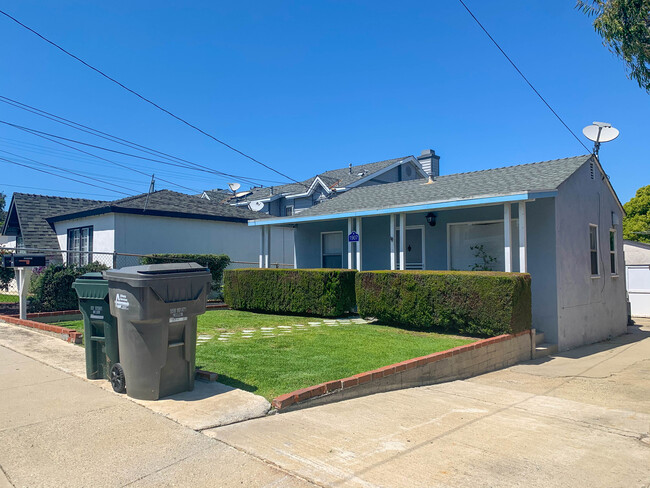 1907 Nelson Ave in Redondo Beach, CA - Building Photo - Building Photo