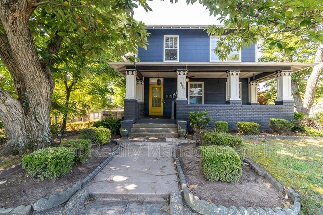 property at 602 Caswell Ave