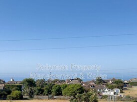 2030 Broadway St in Oceanside, CA - Building Photo