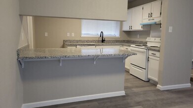 7706 Skyline Ridge Dr in San Antonio, TX - Building Photo - Building Photo