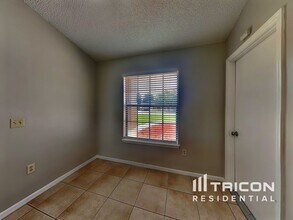 3132 Mandeville St in Deltona, FL - Building Photo - Building Photo
