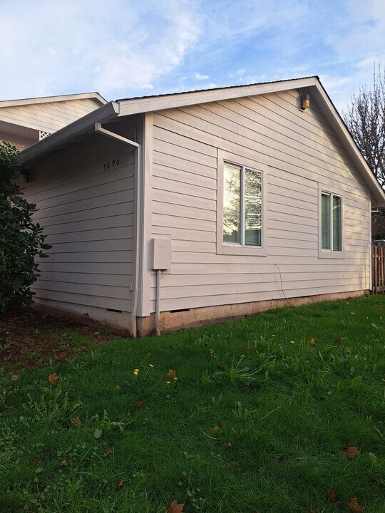 9690 SW Prairie Terrace in Beaverton, OR - Building Photo