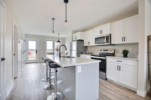 Henley Heights in Edmonton, AB - Building Photo