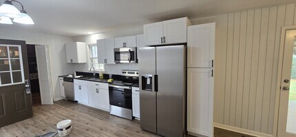 1202 Brindley Dr in Pulaski, TN - Building Photo - Building Photo