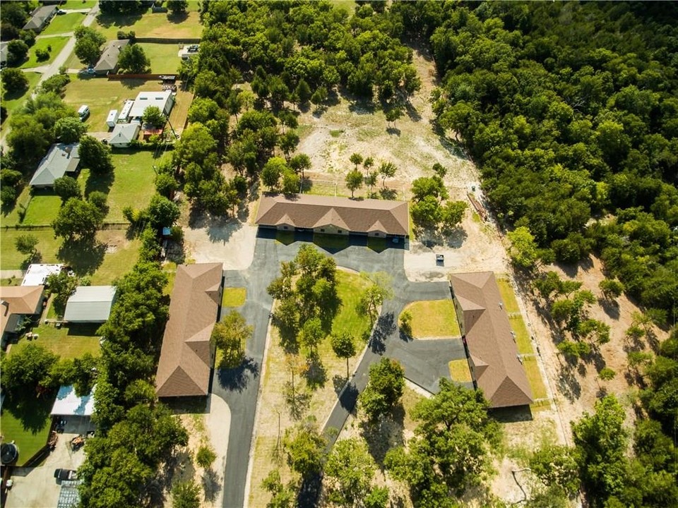 Country View Duplexes in Red Oak, TX - Building Photo