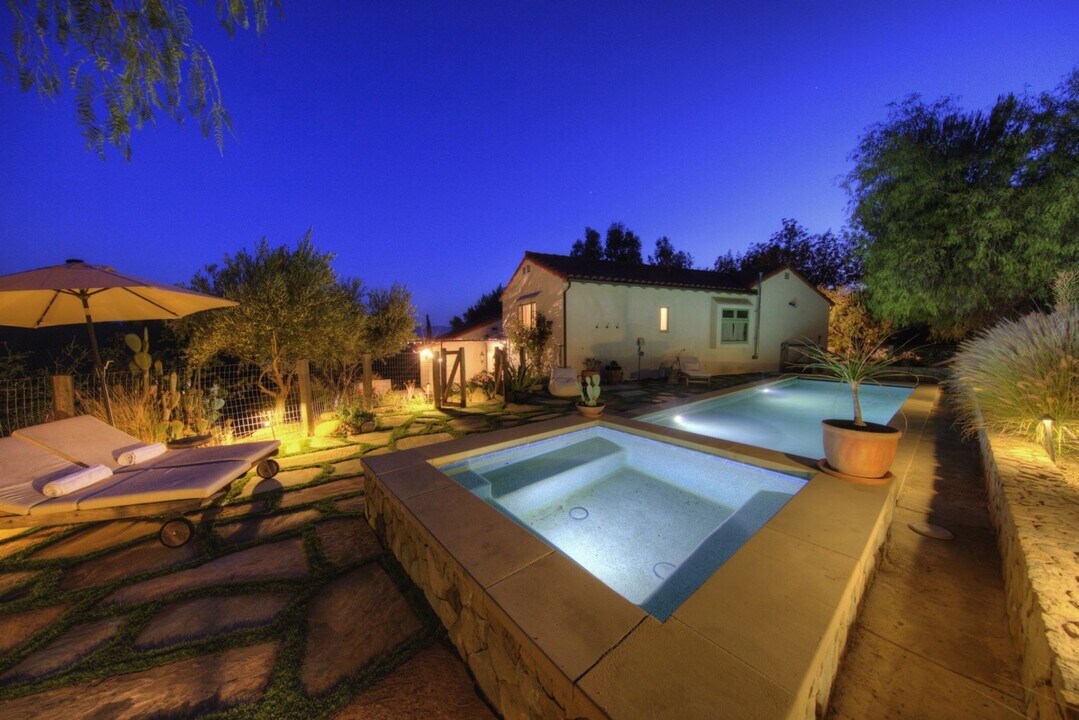 2800 Maricopa Hwy in Ojai, CA - Building Photo