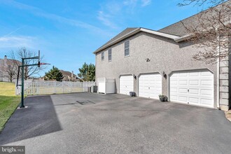 16 Amberfield Ln in Hockessin, DE - Foto de edificio - Building Photo